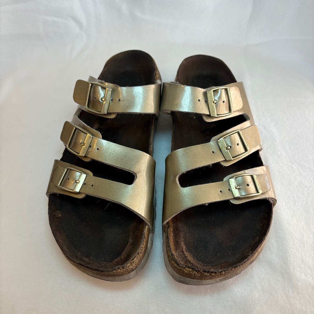 Betula by Birkenstock Womens Metallic Gold Triple Strap Buckle Slide Sandals